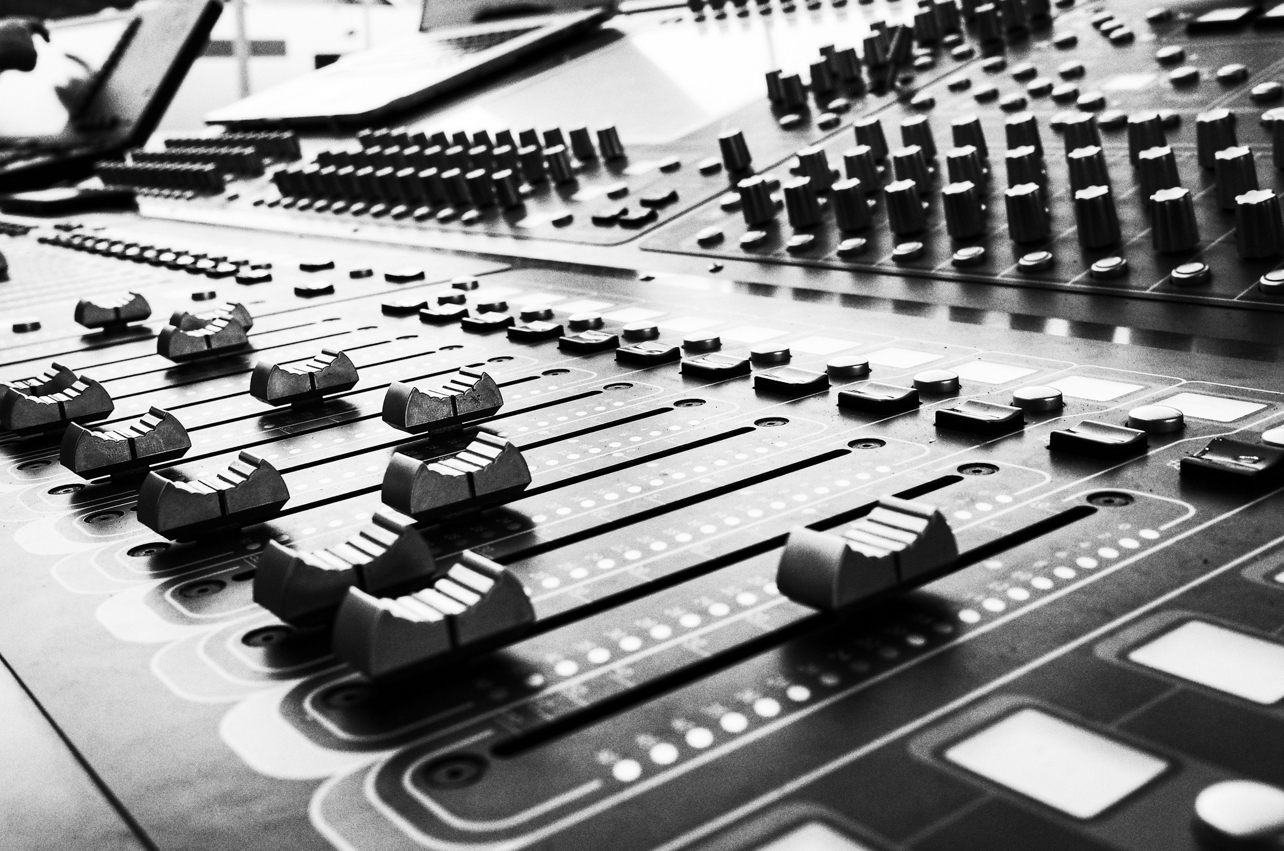 Documentary series, regional dubbing and mix