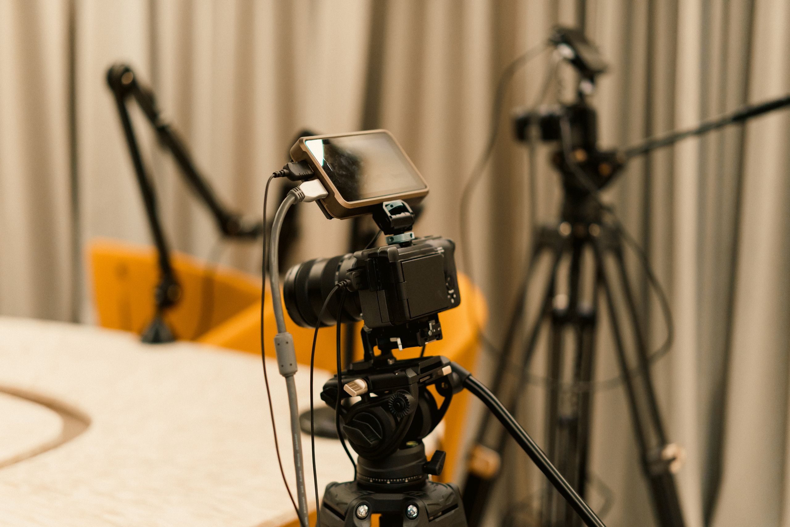 Corporate brand film, multilingual dubbing package